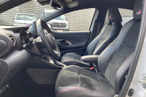 TOYOTA YARIS 116H GR SPORT 5P MY22