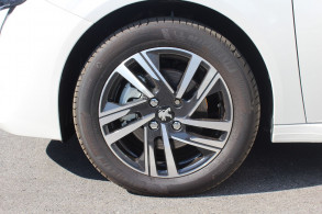 PEUGEOT 208 1.2 PURETECH 100CH S S ALLURE PACK