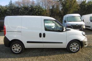 FIAT DOBLO CARGO STANDARD 1.6 MULTIJET 120 CH 750 KG BUSINESS