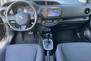 TOYOTA YARIS 100H COLLECTION 5P