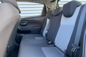 TOYOTA YARIS 100H COLLECTION 5P