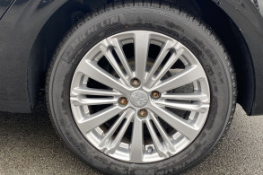 PEUGEOT 208 1.2 PURETECH 82CH E6.2 EVAP ALLURE 5P