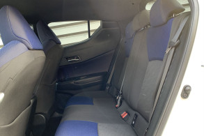 TOYOTA C HR 122H GRAPHIC 2WD E CVT RC18