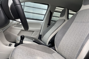 VOLKSWAGEN UP 1.0 90CH BLUEMOTION TECHNOLOGY UP BEATS AUDIO 5P