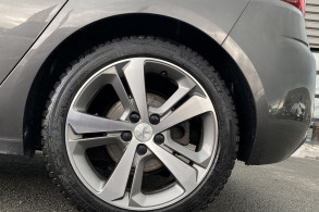 PEUGEOT 308 1.5 BLUEHDI 130CH S S ALLURE EAT8 7CV