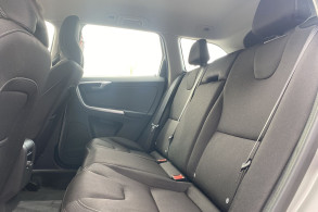 VOLVO XC60 D3 150CH MOMENTUM BUSINESS GEARTRONIC