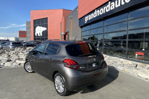 PEUGEOT 208 1.2 PURETECH 82CH STYLE 5P