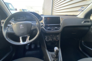 PEUGEOT 208 1.2 PURETECH 82CH STYLE 5P