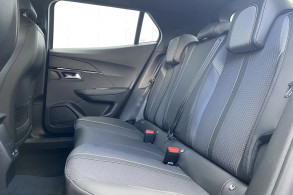 PEUGEOT 2008 ESSENCE 130CH S S GT BVA8