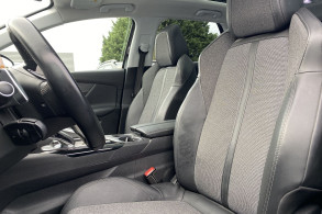 PEUGEOT 3008 1.2 L ESSENCE 130CH S S ALLURE EAT8