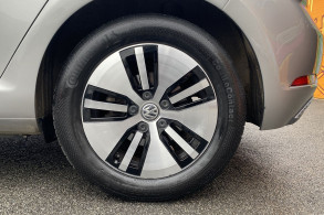 VOLKSWAGEN E GOLF VII 136CH
