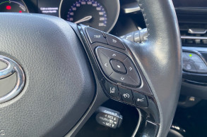 TOYOTA C HR 122H COLLECTION 2WD E CVT MY22