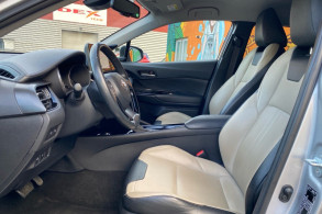 TOYOTA C HR 122H COLLECTION 2WD E CVT MY22