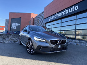 VOLVO V40 CROSS COUNTRY T3 152CH SIGNATURE EDITION GEARTRONIC