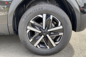 PEUGEOT 2008 1.2 ESSENCE 100CH S S ACTIVE