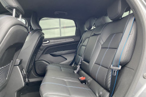 RENAULT ARKANA 1.6 E TECH 145CH FULL HYBRID ESPRIT ALPINE 23