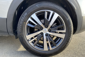 PEUGEOT 3008 1.2 ESSENCE 130CH E6.C ALLURE S S