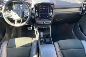 VOLVO XC40 T3 163CH R DESIGN GEARTRONIC 8