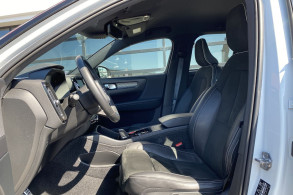 VOLVO XC40 T3 163CH R DESIGN GEARTRONIC 8