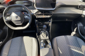 PEUGEOT 208 1.2 ESSENCE 100CH S S ALLURE