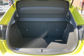 PEUGEOT 208 1.2 ESSENCE 100CH S S ALLURE
