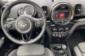 MINI COUNTRYMAN ONE D 116CH OAKWOOD