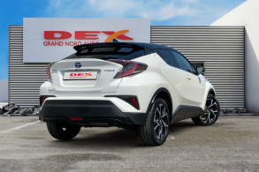 TOYOTA C HR 122H GRAPHIC 2WD E CVT