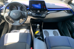 TOYOTA C HR 122H GRAPHIC 2WD E CVT
