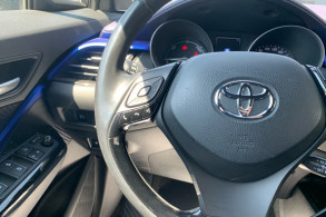 TOYOTA C HR 122H GRAPHIC 2WD E CVT