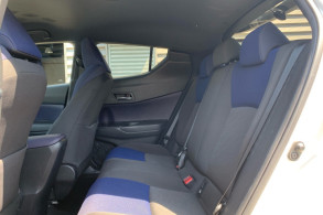 TOYOTA C HR 122H GRAPHIC 2WD E CVT