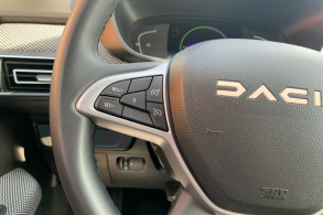 DACIA JOGGER 1.6 HYBRID 140CH EXPRESSION 7 PLACES 24