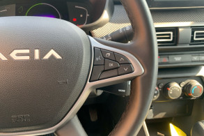 DACIA JOGGER 1.6 HYBRID 140CH EXPRESSION 7 PLACES 24