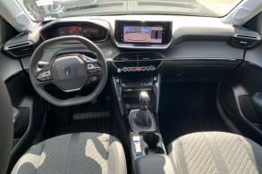 PEUGEOT 208 1.2 ESSENCE 100CH S S ALLURE
