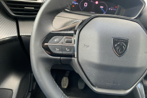 PEUGEOT 208 1.2 ESSENCE 100CH S S ALLURE