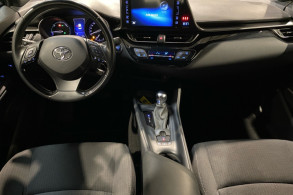 TOYOTA C HR 122H DYNAMIC 2WD E CVT MC19