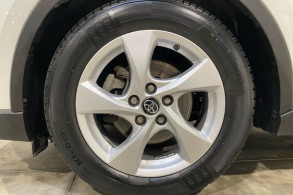 TOYOTA C HR 122H DYNAMIC 2WD E CVT MC19