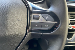 PEUGEOT 208 1.2 ESSENCE 100CH S S ALLURE
