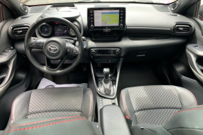TOYOTA YARIS 116H PREMIERE 5P