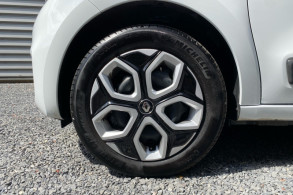 RENAULT TWINGO III 1.0 SCE 65CH EQUILIBRE