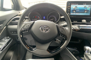 TOYOTA C HR 122H DISTINCTIVE 2WD E CVT MC19