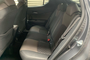 TOYOTA C HR 122H DISTINCTIVE 2WD E CVT MC19