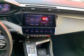 PEUGEOT 408 PHEV 180CH ALLURE E EAT8