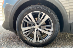 PEUGEOT 5008 1.5 BLUEHDI 130CH S S ROADTRIP