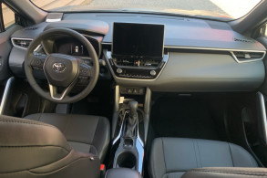 TOYOTA COROLLA CROSS NEUF 1.8 HYBRID 140 FWD E CVT LOUNGE