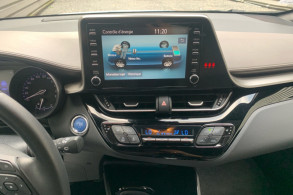 TOYOTA C HR 122H DISTINCTIVE 2WD E CVT MC19