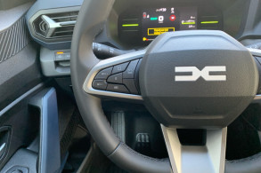 DACIA DUSTER NEUF 1.6 HYBRID 140CH JOURNEY 4X2