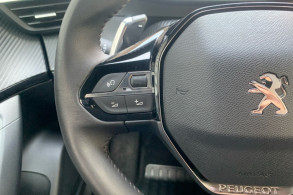 PEUGEOT 2008 1.5 BLUEHDI 130CH S S ALLURE EAT8