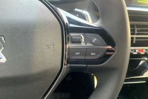 PEUGEOT 2008 1.5 BLUEHDI 130CH S S ALLURE EAT8