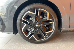 VOLKSWAGEN GOLF VIII NEUF 24 2.0 TDI 150CH R LINE 30TH ANNIVERSAIRE DSG7