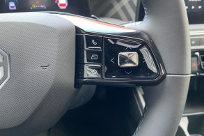 MG MOTOR MG3 HYBRID 195CH LUXURY